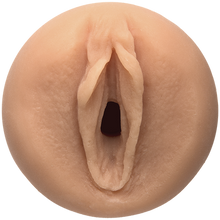 Load image into Gallery viewer, Main Squeeze Faye Reagan 3D UTRASKYN Pocket Pussy Male Masturbator Sex Toy