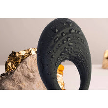 Load image into Gallery viewer, Spire 10 Speed Silicone Vibrating Cock Ring
