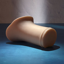Load image into Gallery viewer, Selopa POCKET PLEASER Light Flesh Vagina Stroker Male Masturbator
