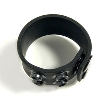 Load image into Gallery viewer, Boneyard 1.5in Silicone Ball Strap - 3 Snap - Black
