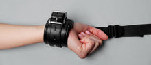 Load image into Gallery viewer, Deluxe Bed Restraint Kit
