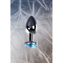 Load image into Gallery viewer, Silver Metal Anal Plug w Topaz Crystal
