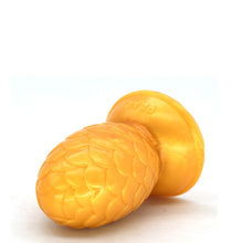 Load image into Gallery viewer, Pine Cone Anal Plug Gold
